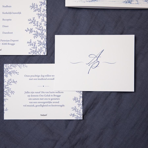 Liggend receptiekaartje met elegante initialen TA0112-2600017-15-100