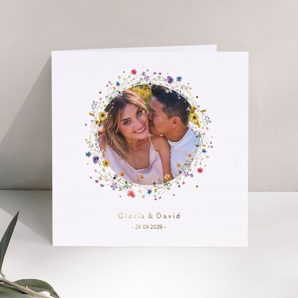 romantische trouwkaart met bloemenkrans foto en goudfolie TA0110-2300060-15 1