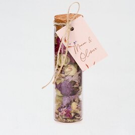 roze label met dwarrelende bloemblaadjes TA0155-2000014-15 1