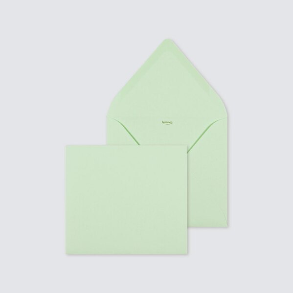 zacht groene envelop met puntklep 14 x 12 5 cm TA09-09021601-15 1