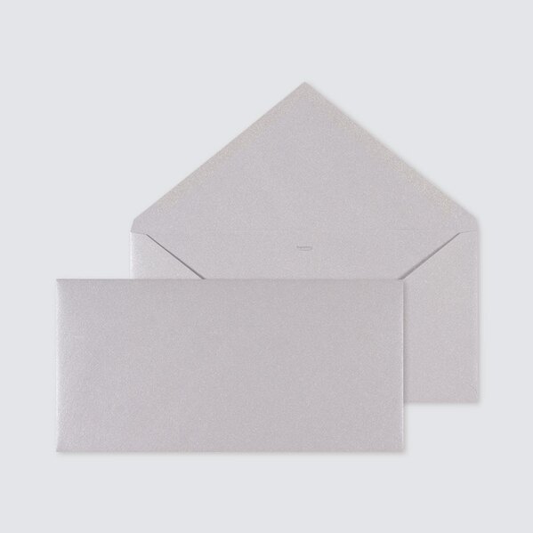 zilverkleurige envelop met puntklep TA09-09603701-15 1