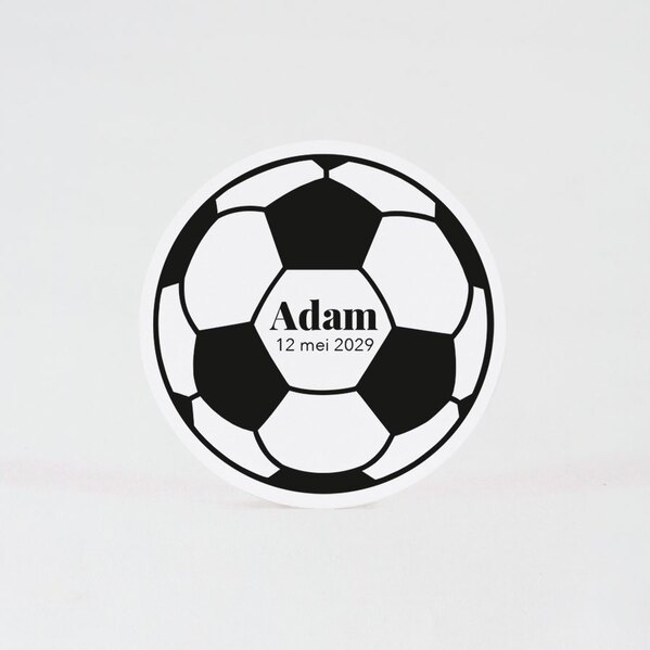 ronde sticker met voetbal en naam 5 9 cm TA12905-2200003-15 1