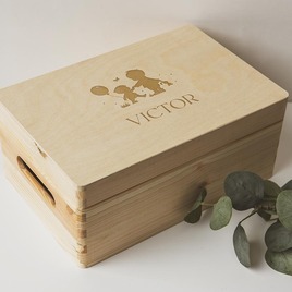 houten memory box met naam en silhouet van broertje zusje TA14822-2400001-15 4