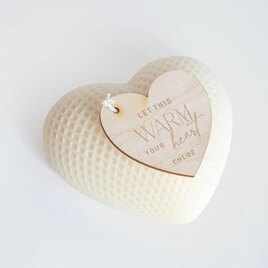 hartvormige kaars soft white met houten tekstlabel TA14971-2300010-15 1