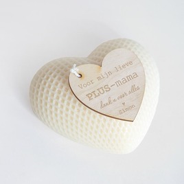 soft white hart kaarsje met hartvormig houten labeltje TA14971-2400003-15 1