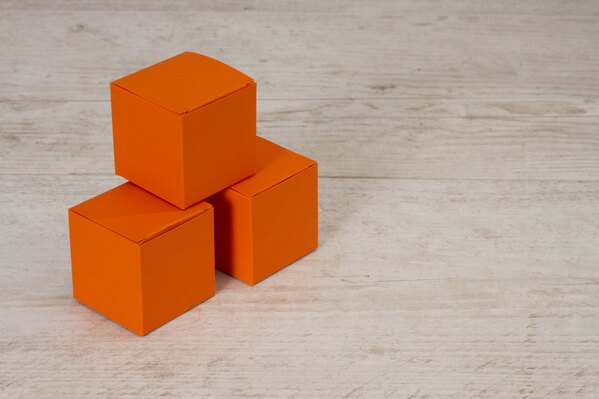 blanco oranje kubus met plat deksel TA719-005-15 1